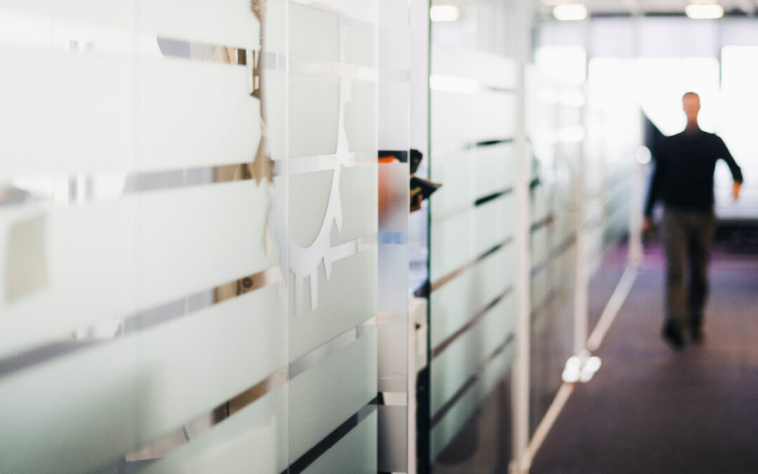 Cost-Effective Makeovers For Glass Conference Rooms